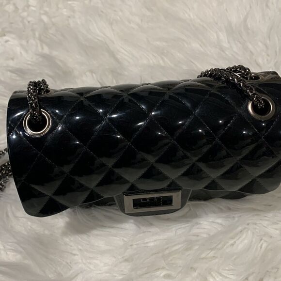 JELLY quilted look bag gunmetal chain strap crossbody/shoulder twist lock NWOT - Picture 6 of 16